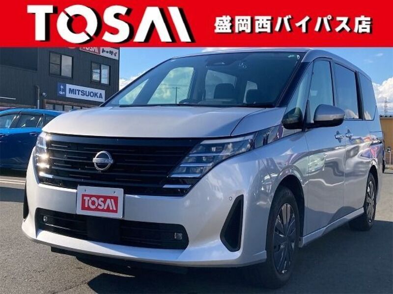 NISSAN SERENA