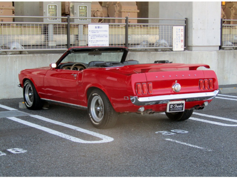 MUSTANG
