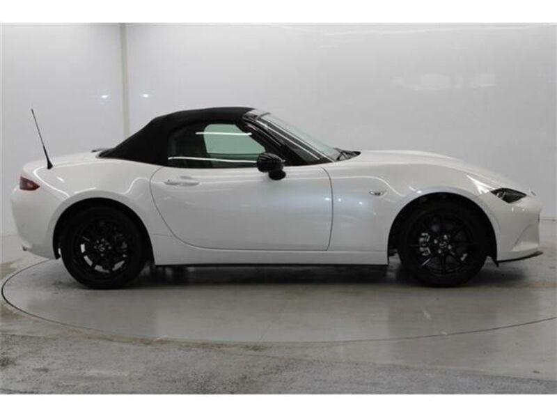 ROADSTER