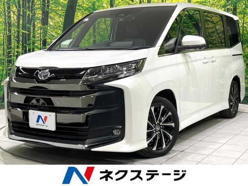 TOYOTA NOAH