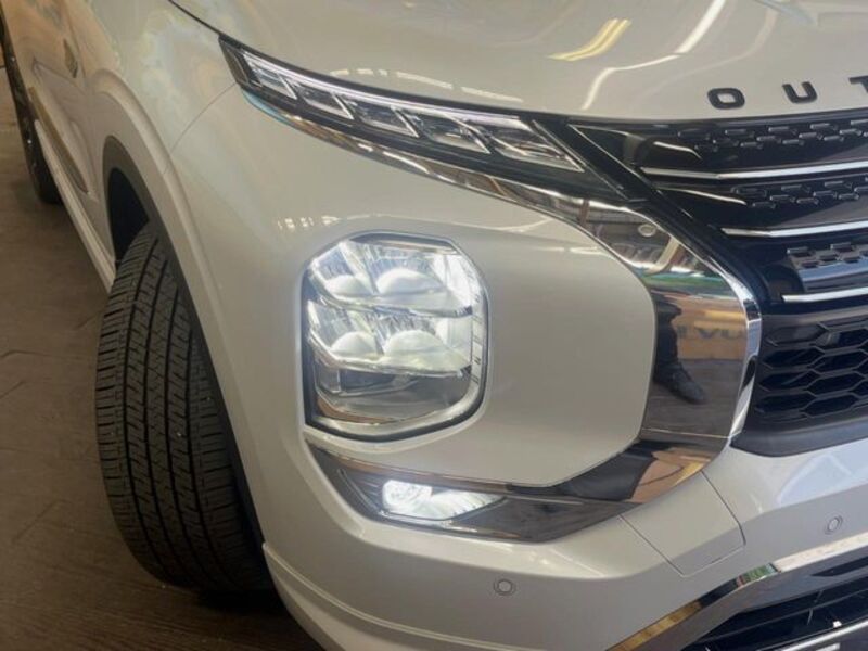 OUTLANDER PHEV