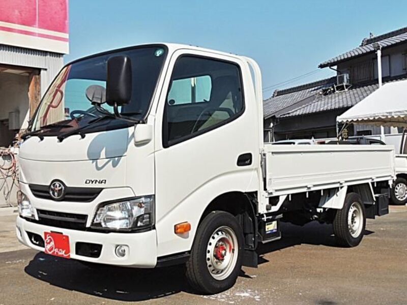 TOYOTA DYNA