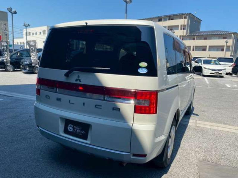DELICA D5