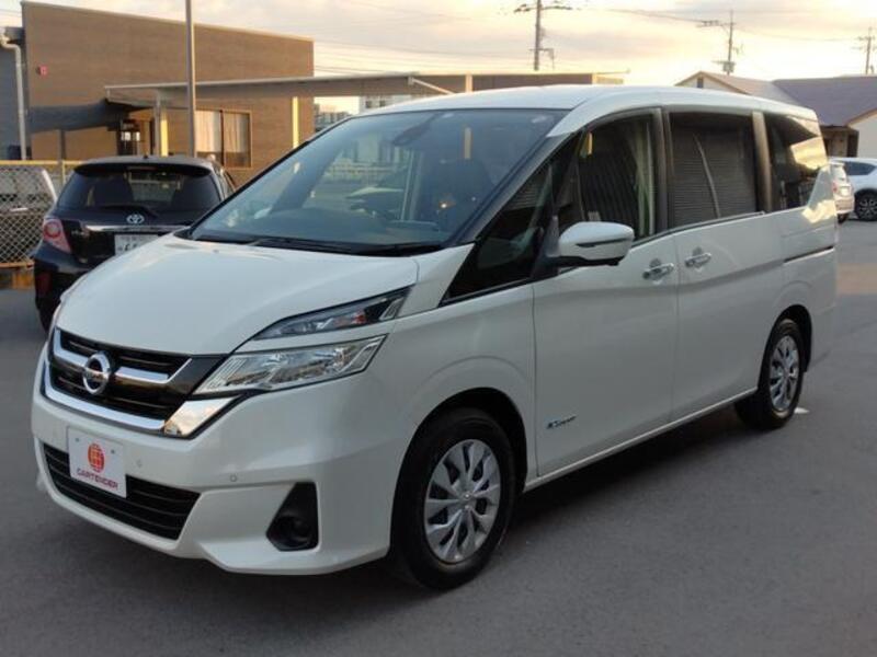 NISSAN SERENA