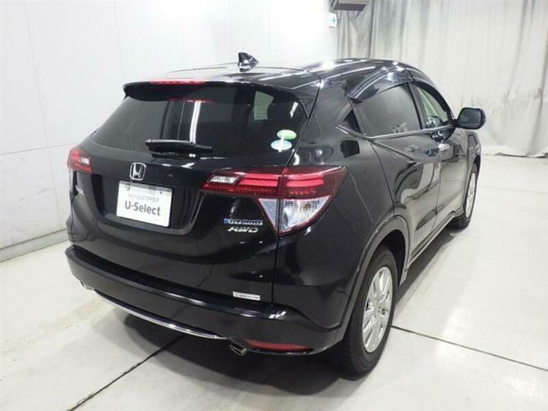 Honda vezel ru4