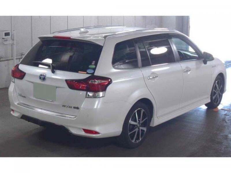 COROLLA FIELDER
