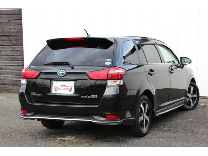 COROLLA FIELDER