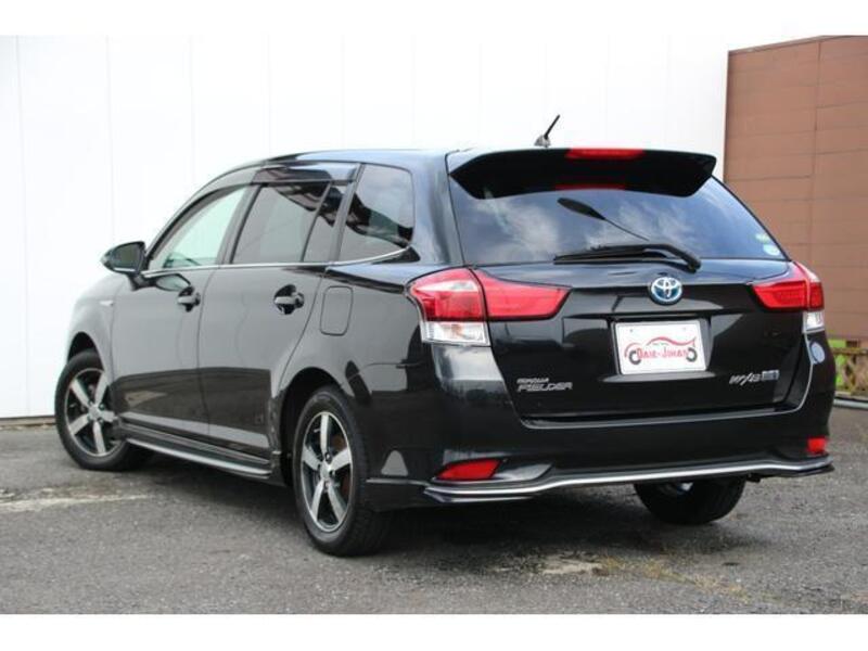 COROLLA FIELDER