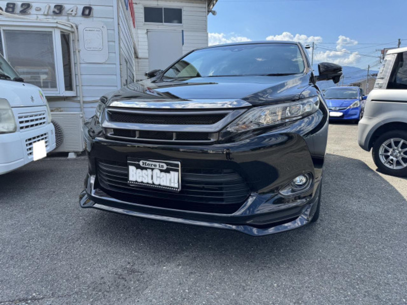 TOYOTA HARRIER