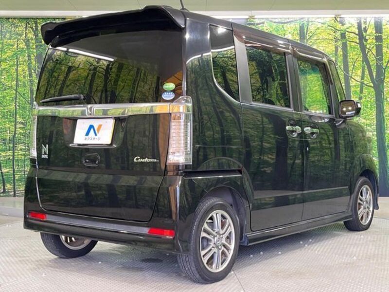N BOX CUSTOM