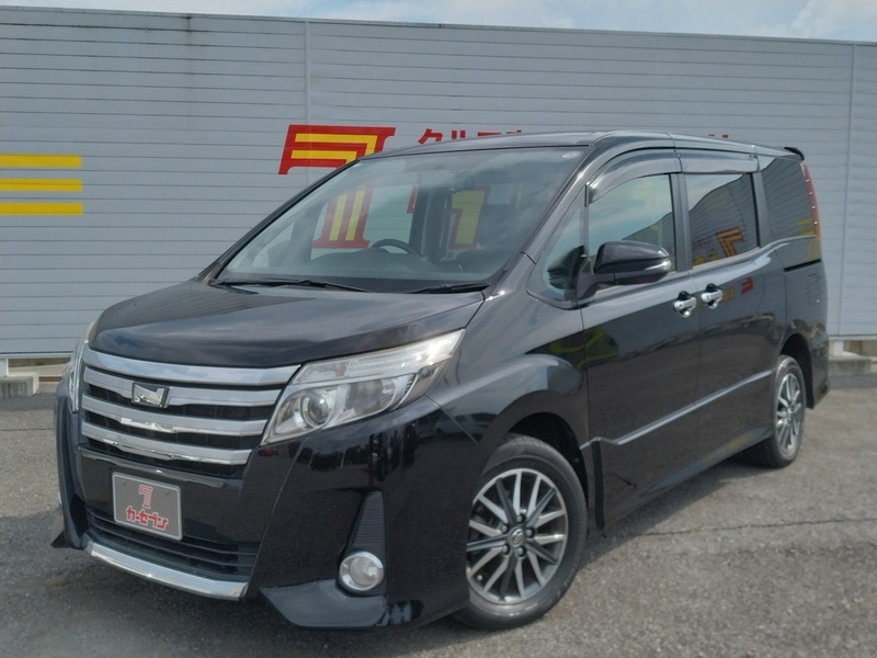 TOYOTA NOAH