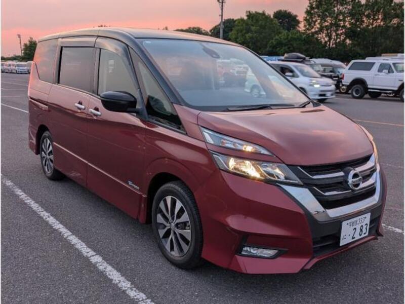 NISSAN SERENA