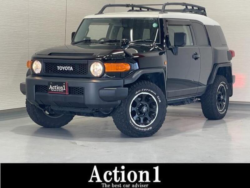 TOYOTA FJ CRUISER