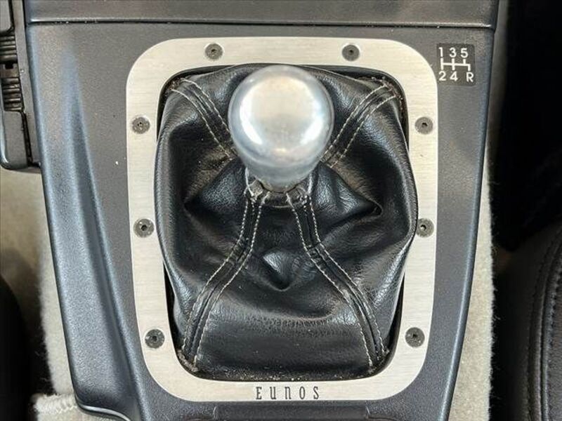 EUNOS ROADSTER