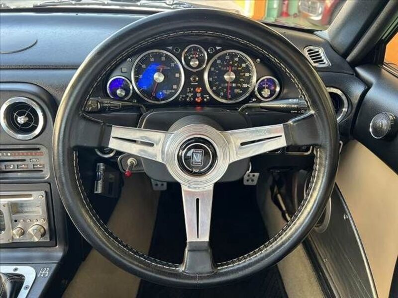 EUNOS ROADSTER