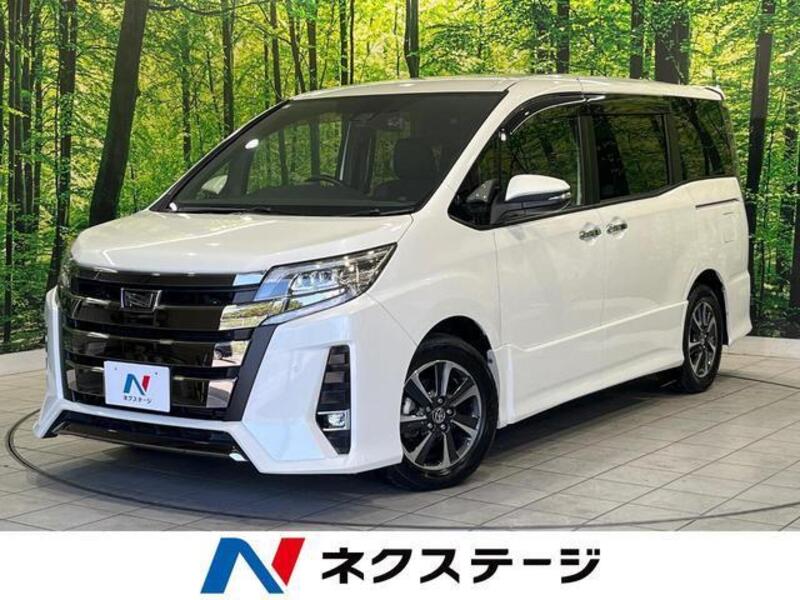 TOYOTA NOAH