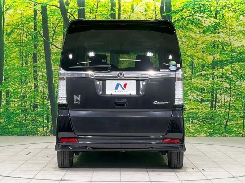 N BOX CUSTOM