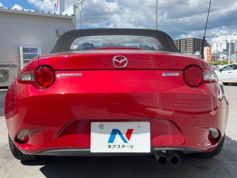 ROADSTER