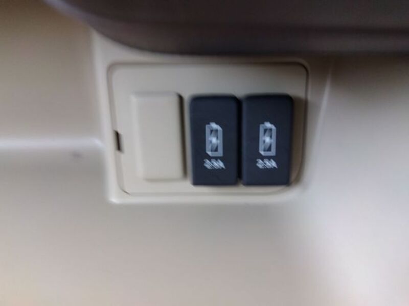 N BOX