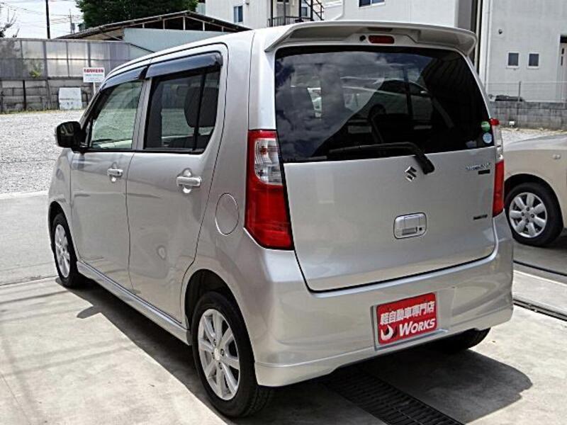 WAGON R