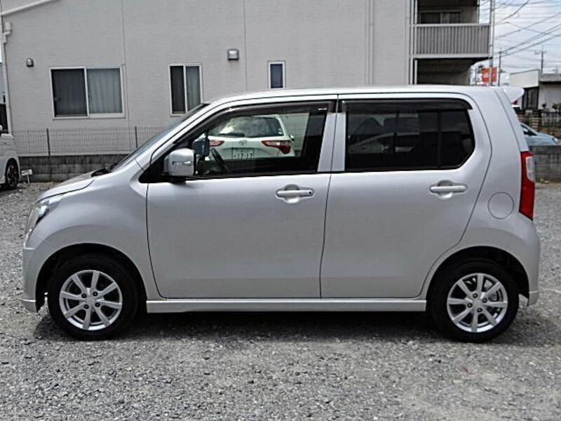 WAGON R