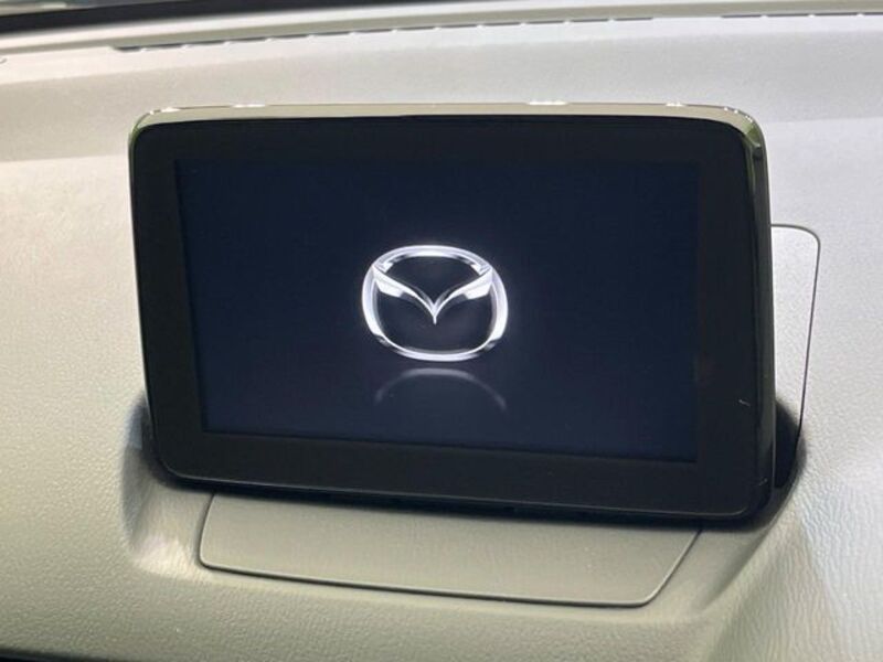 MAZDA2