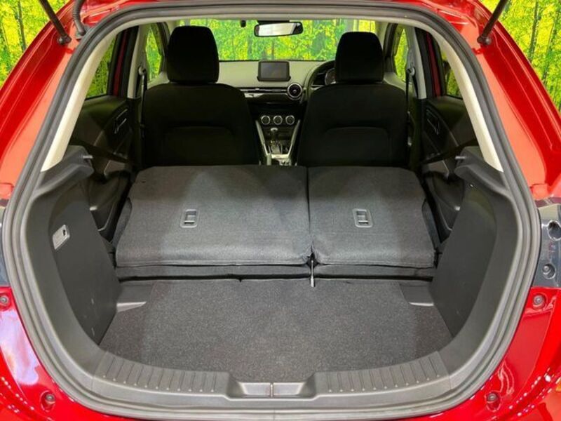 MAZDA2