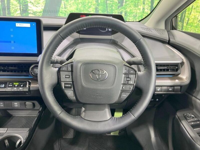 PRIUS PHV