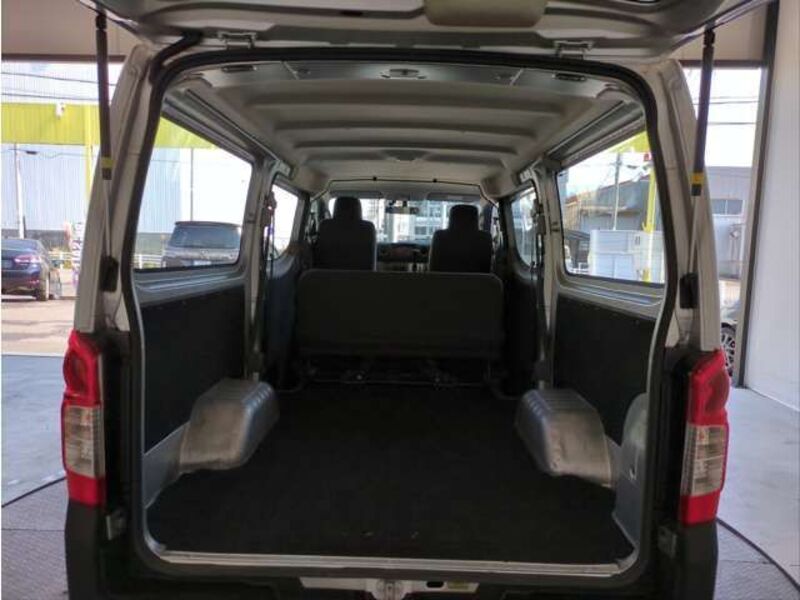 NV350 CARAVAN