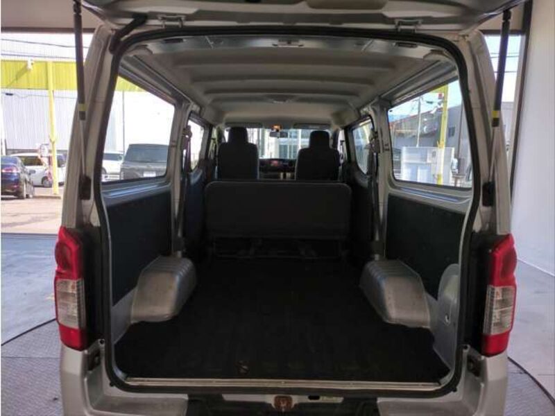NV350 CARAVAN