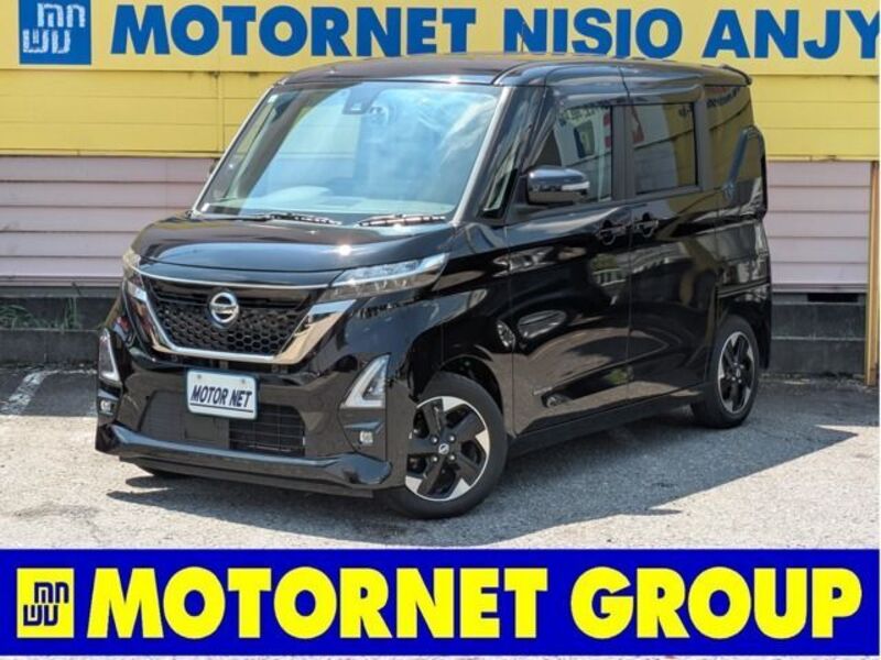 NISSAN ROOX