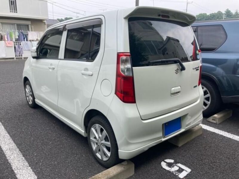 WAGON R