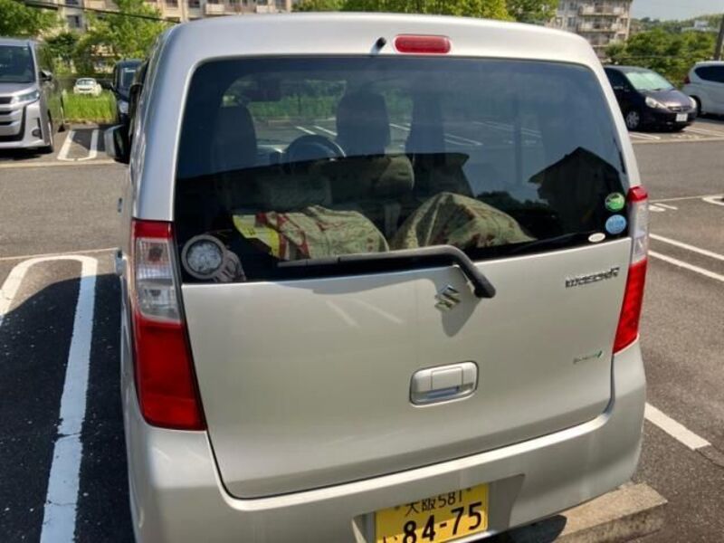 WAGON R