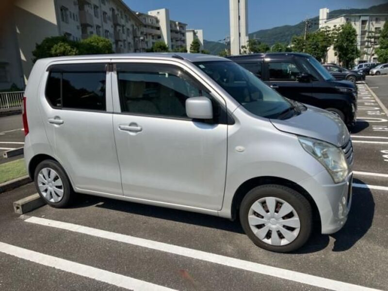 WAGON R