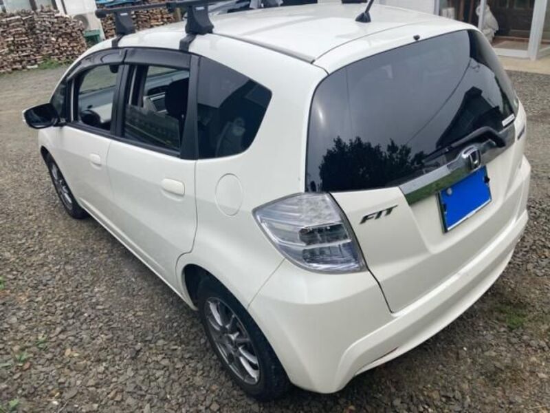 FIT HYBRID