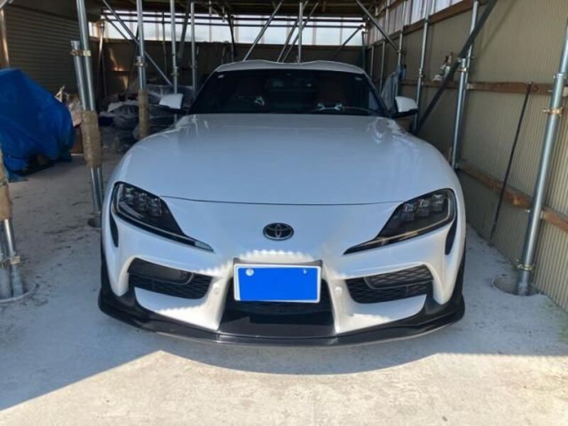 TOYOTA SUPRA
