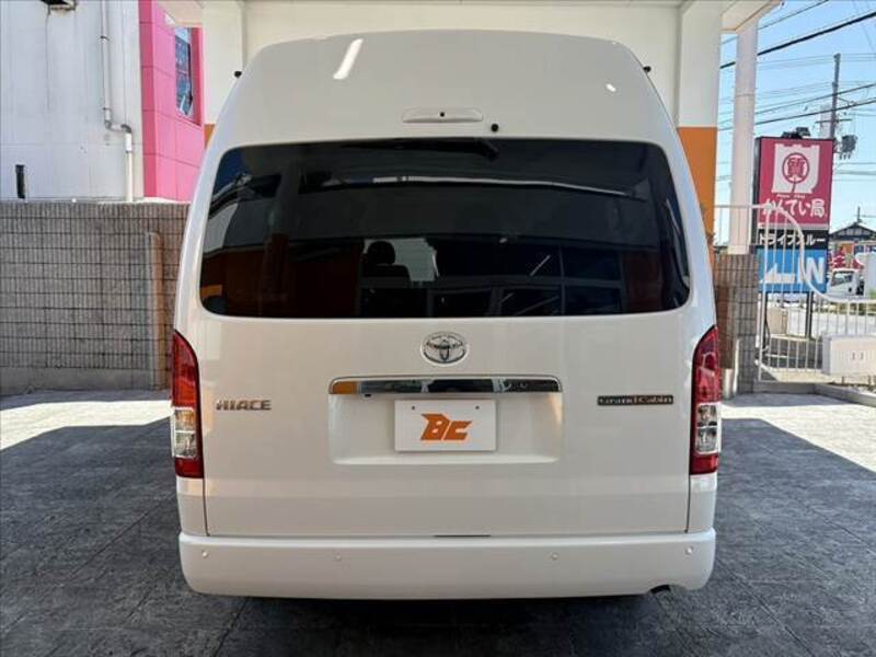 HIACE VAN