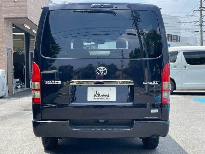 HIACE VAN