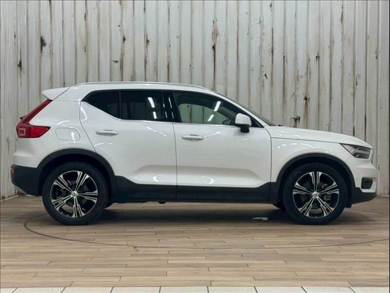 XC40