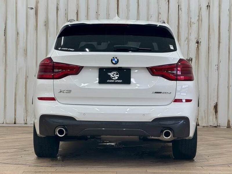 X3