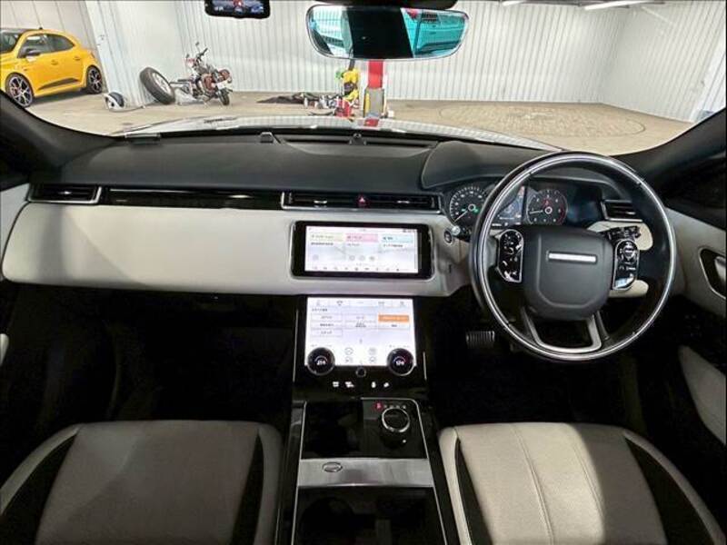 RANGE ROVER VELAR