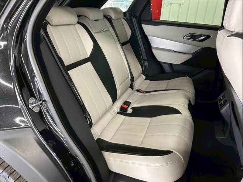 RANGE ROVER VELAR