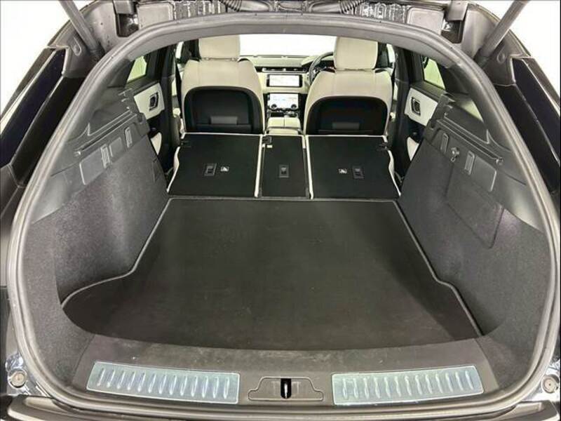 RANGE ROVER VELAR