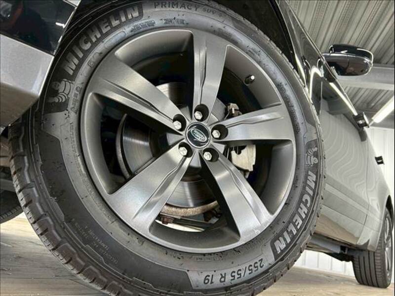 RANGE ROVER VELAR