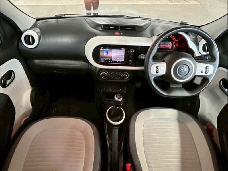 TWINGO