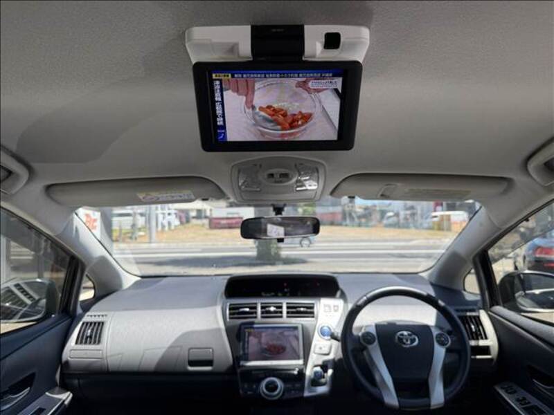 PRIUS ALPHA