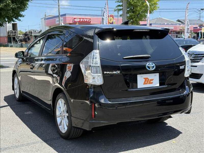 PRIUS ALPHA