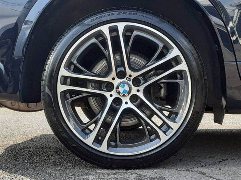X4
