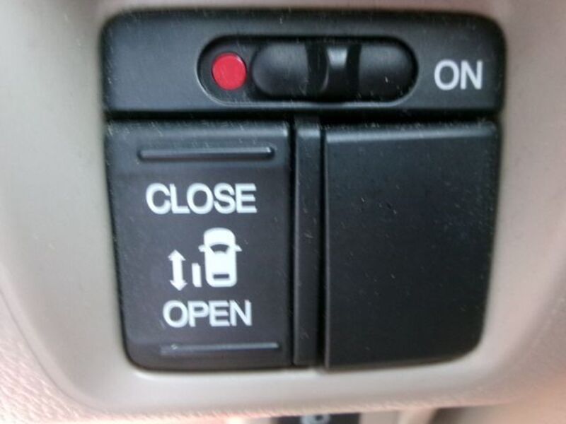 N BOX