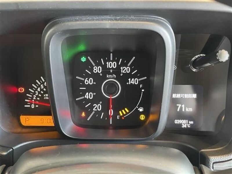 N-VAN